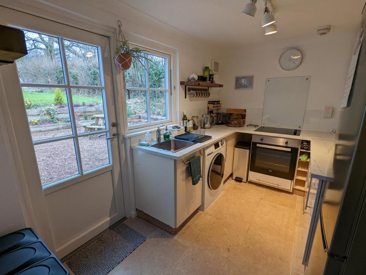Cosy 2-Bed Property In Ashburton Dartmoor Ньютон Эбэт Экстерьер фото